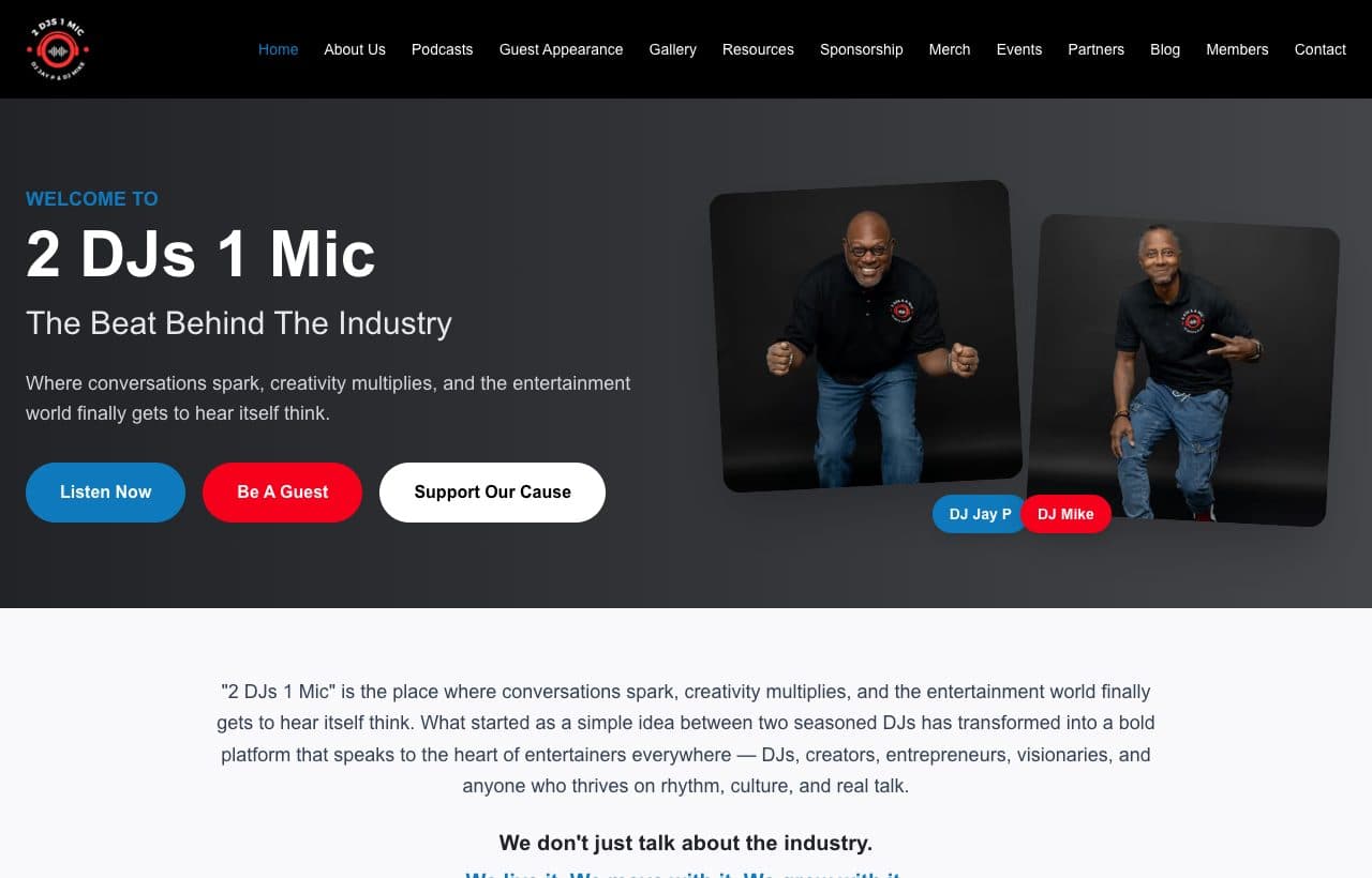 Screenshot of the 2 DJs 1 Mic homepage